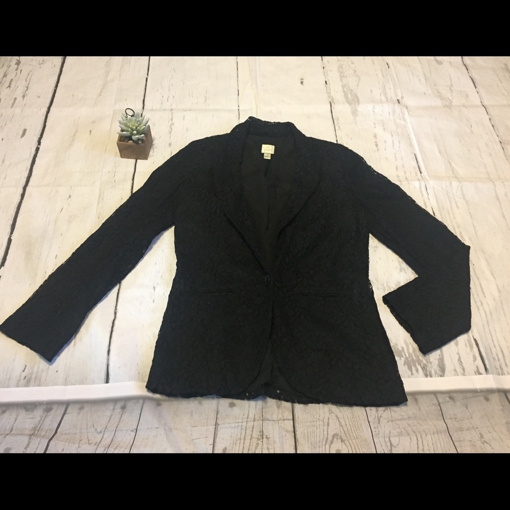 Lauren Conrad Black Lace One Button Blazer Size 4